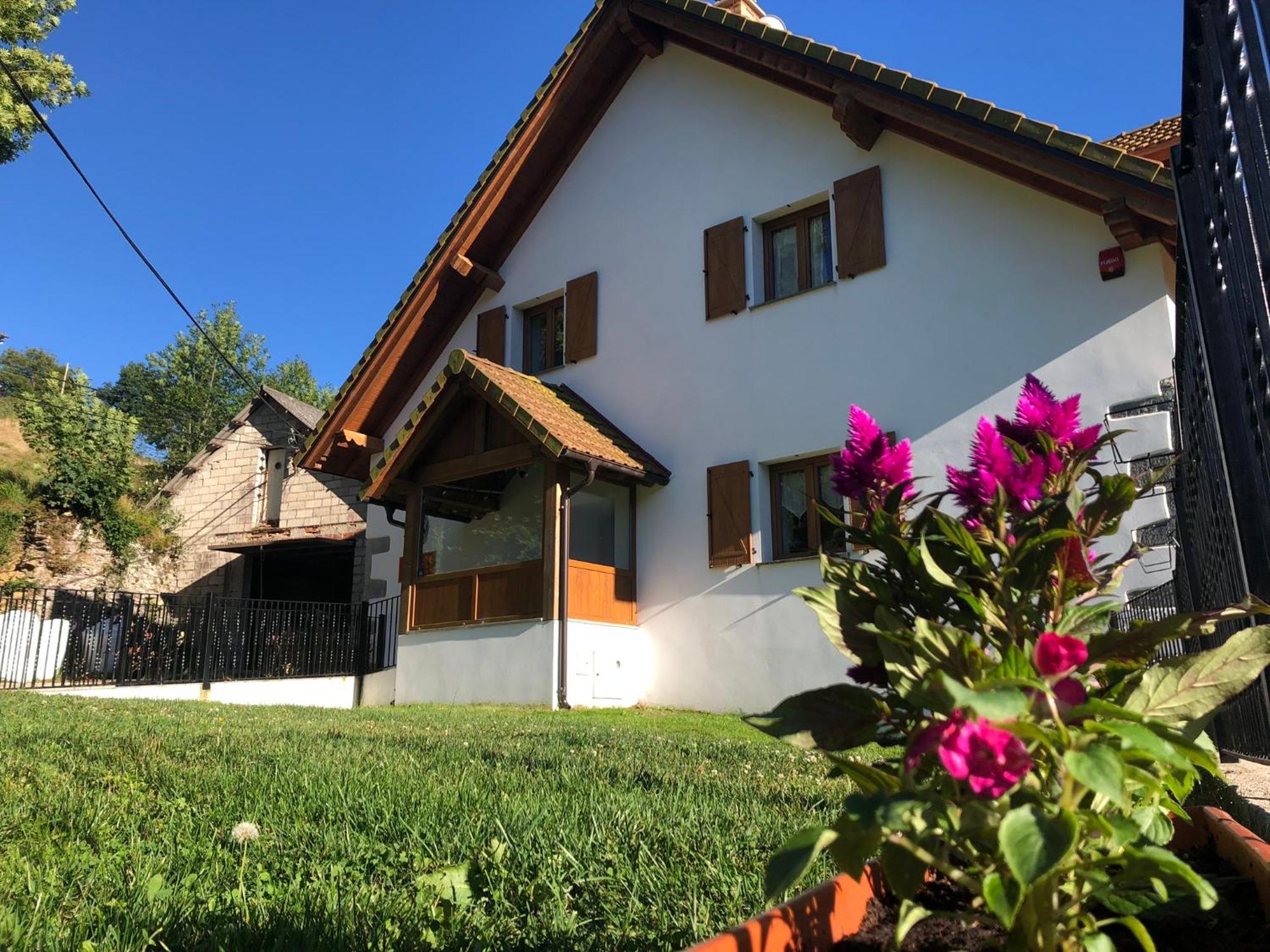 Apartamentos Zabalarena Basoa Orbaizeta Esterno foto